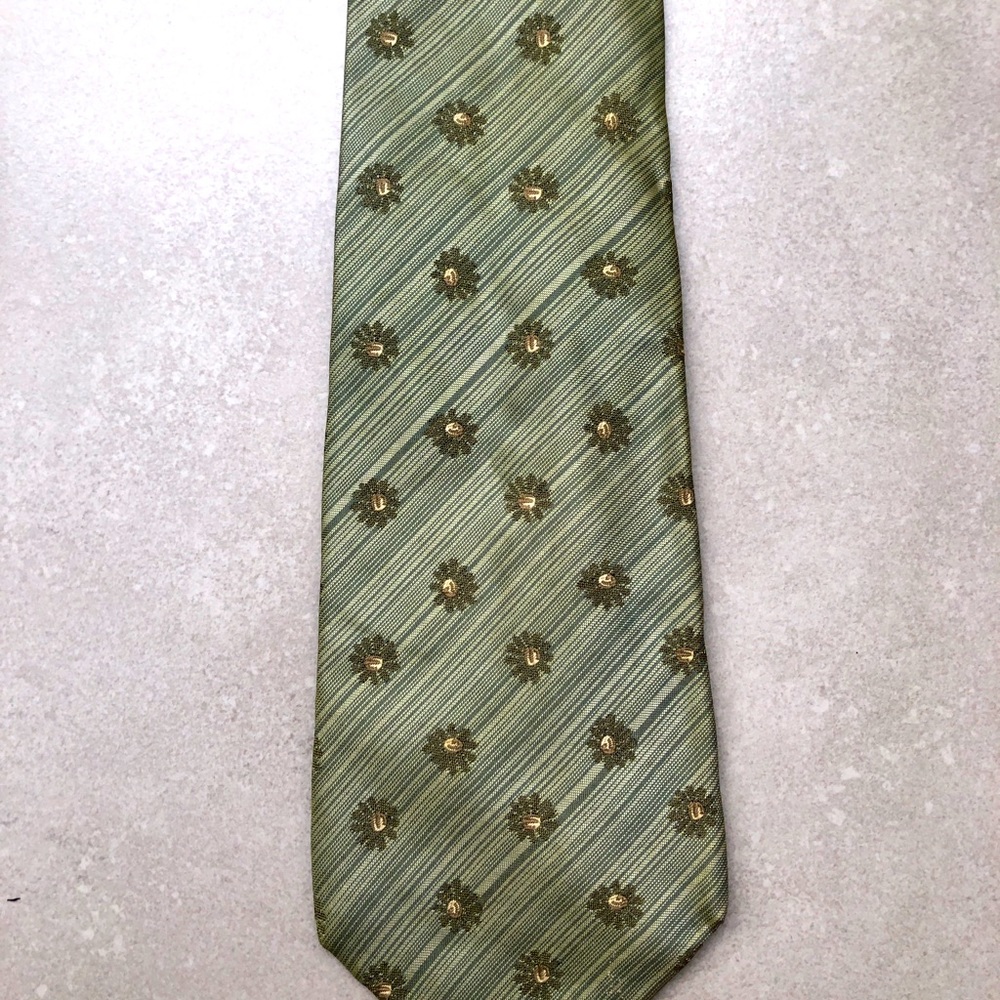 Salvatore Ferragamo tie